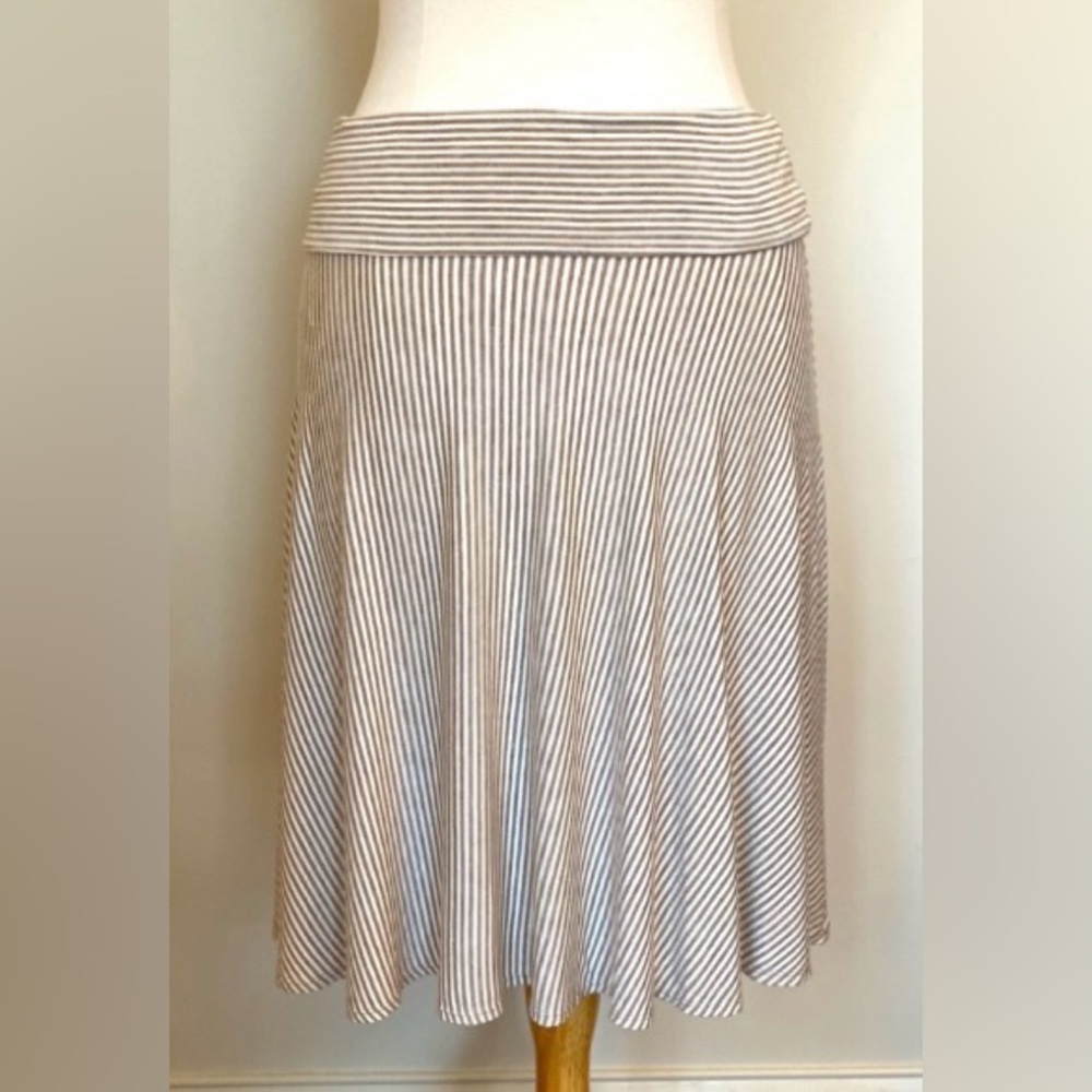Max Studio Tan Cream Pinstriped SZ S Pull On Weekend Casual Coastal Preppy Skirt - Picture 6 of 9